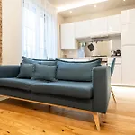 Apartament Ht Maison Angera Mediolan
