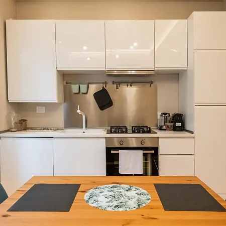 Appartement Ht Maison Angera *