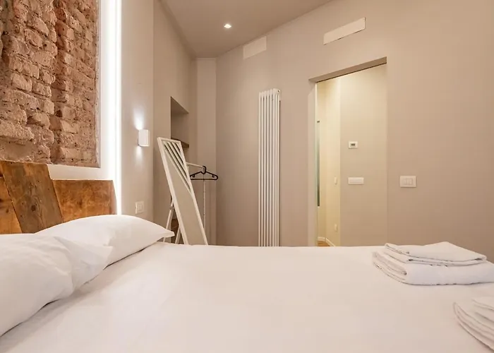 Ht Maison Angera Lejlighed Milano