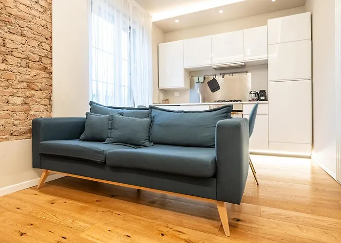 Lejlighed Ht Maison Angera Milano