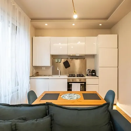 Ht Maison Angera Apartman *