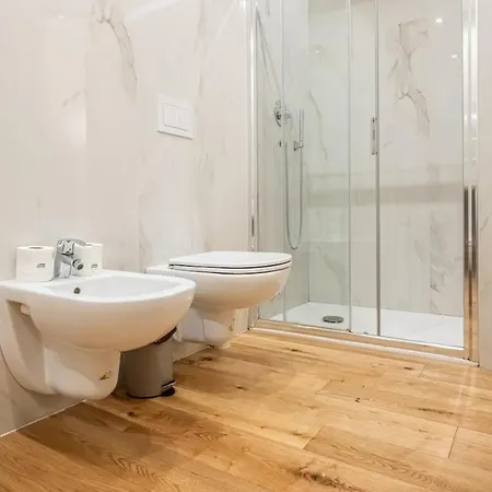 Ht Maison Angera Milánó