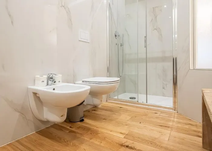 Ht Maison Angera Μιλάνο